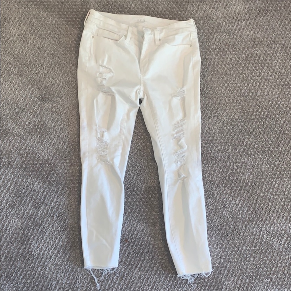 White ripped skinny jeans